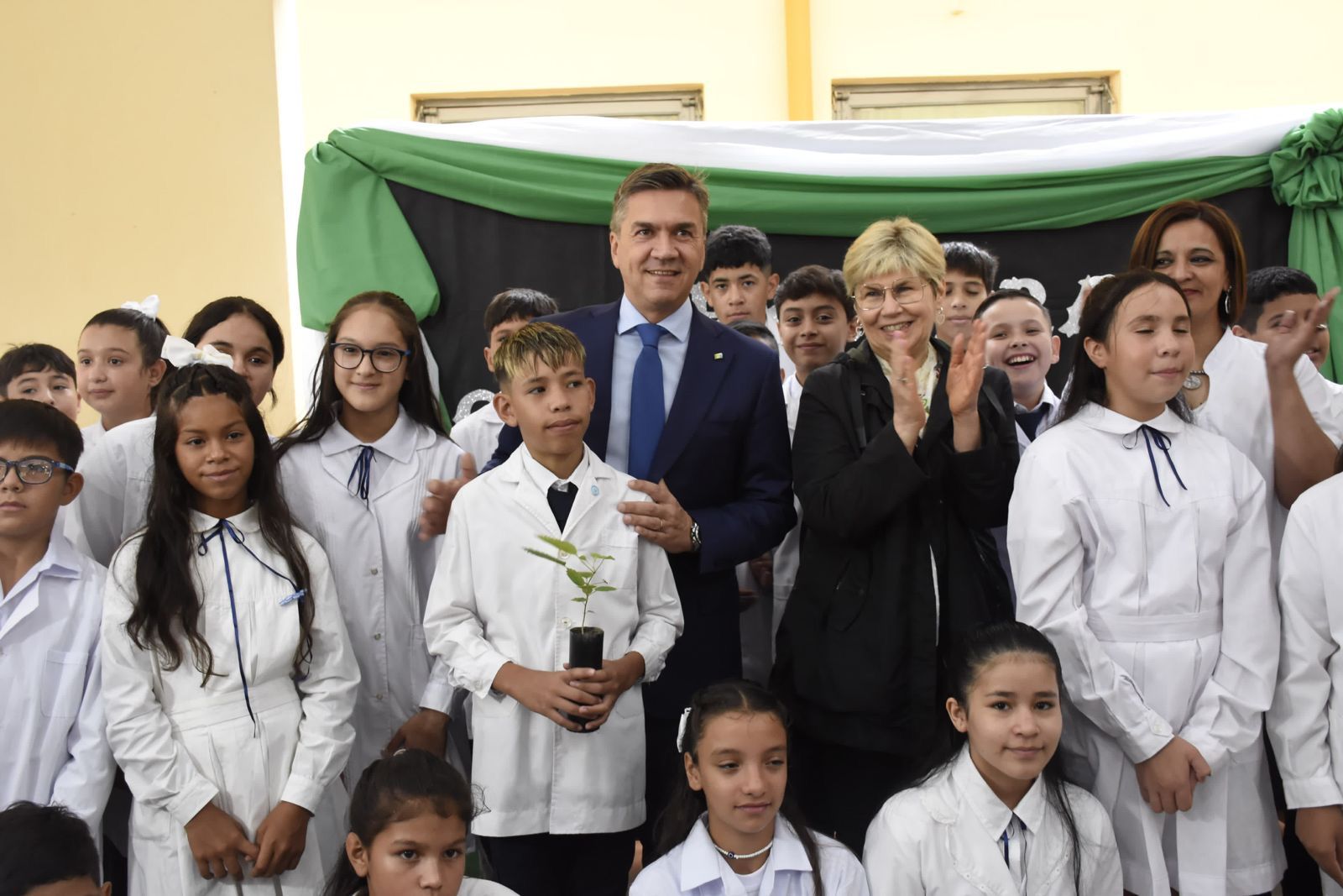Finalización del Ciclo Lectivo 2024: Ministra Naidenoff Destaca el Trabajo Docente y los Avances Educativos en Chaco
