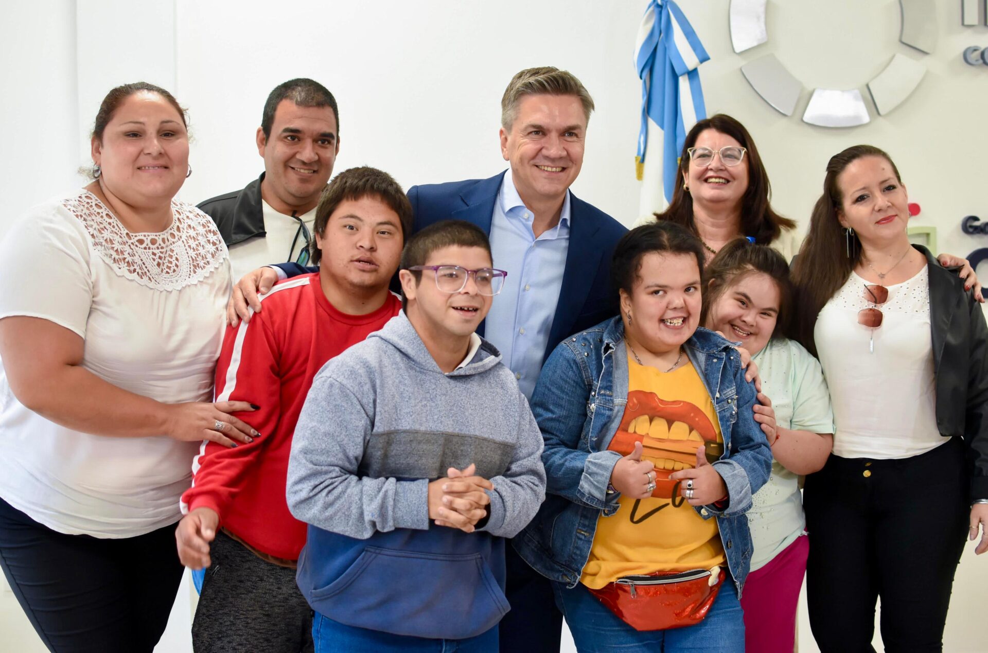 Día Internacional de las Personas con Discapacidad: Gobernador Zdero Reafirma su Compromiso con la Inclusión