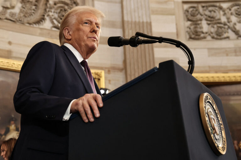 Donald Trump firma sus primeras órdenes ejecutivas: migración, salud, género y medio ambiente
