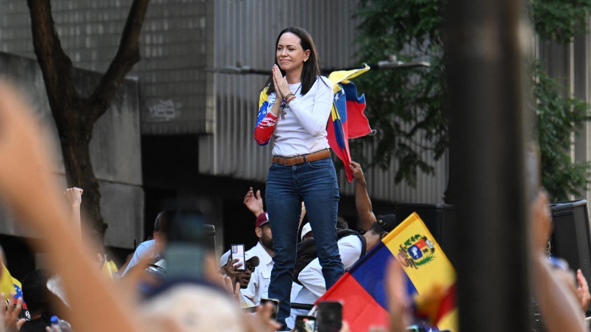 Denuncian que fuerzas de Maduro secuestraron a María Corina Machado
