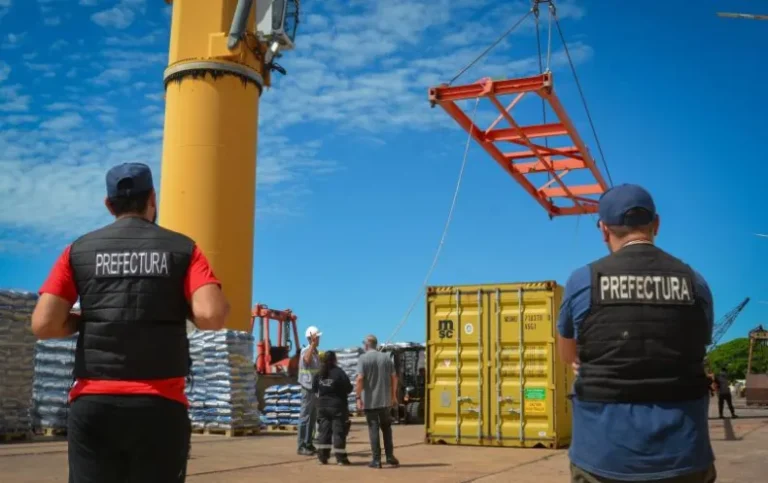 Chaco Retoma Exportaciones: Primer Envío de Carbón Vegetal desde el Puerto de Barranqueras a Europa
