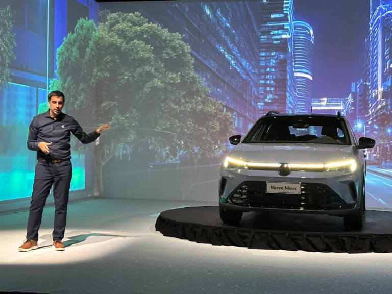 Volkswagen presenta el renovado Nivus y anticipa el futuro reemplazo de la Amarok