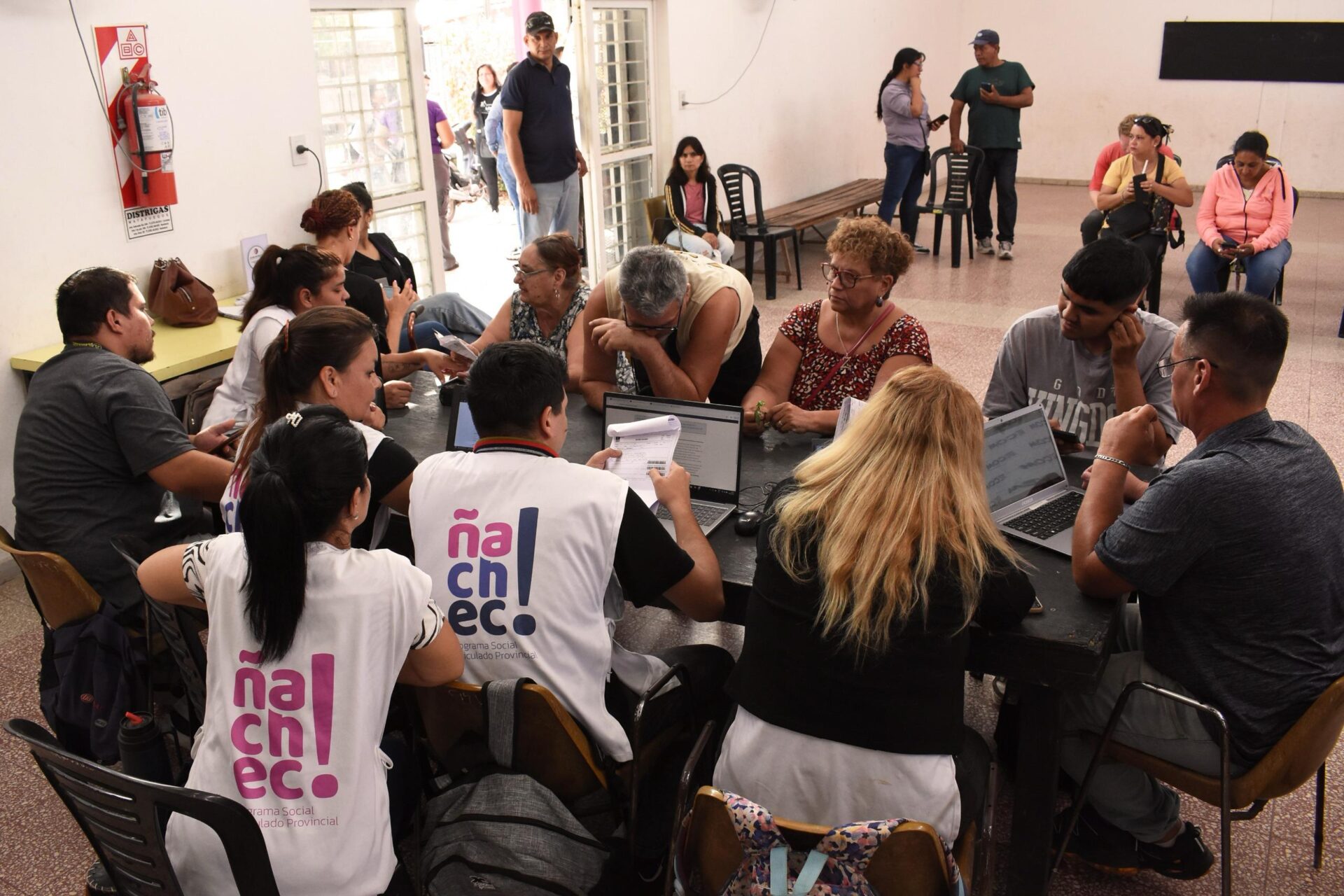 Gran concurrencia en Resistencia a los operativos barriales para la inscripción al subsidio energético