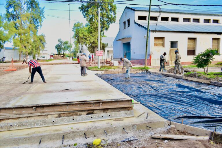 General San Martín: Avanzan las Obras en el Hospital “Félix A. Pértile” y Entregan Nueva Ambulancia