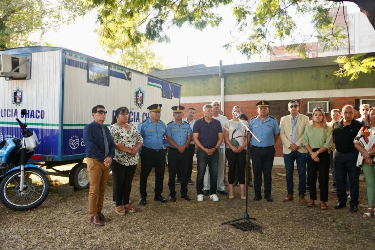 Refuerzo de Seguridad en Barranqueras: Instalan Casilla Policial y Entregan Vehículos