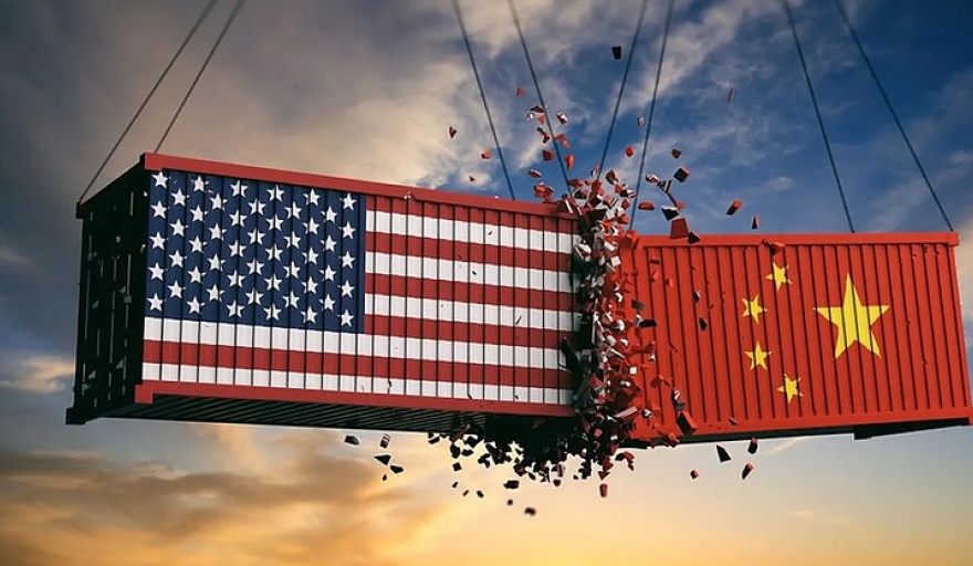 Estados Unidos vs. China: Un Manotazo Desesperado