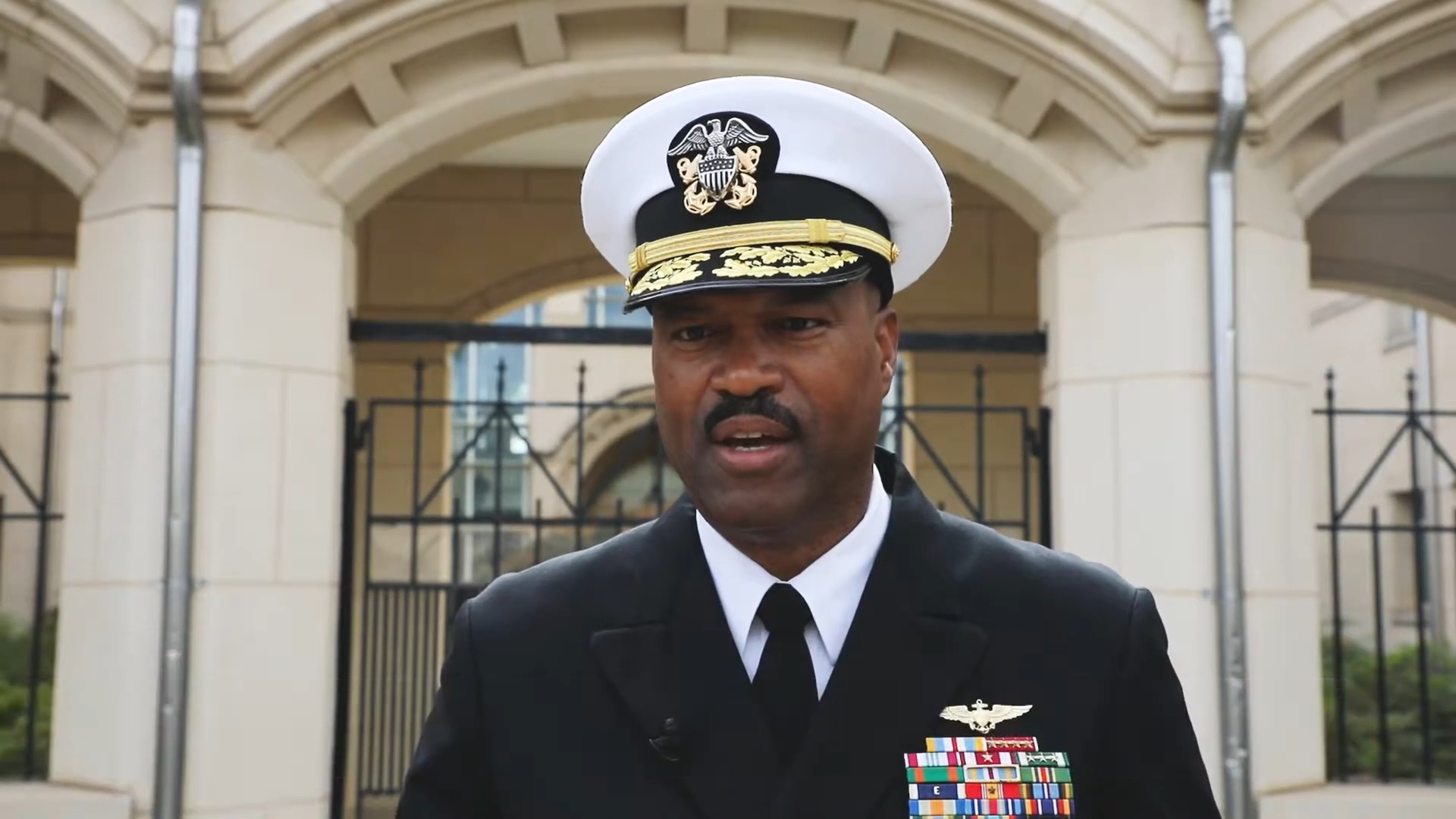 Jefe del Comando Sur de EE.UU. Visitará Argentina para Reforzar la Cooperación en Defensa