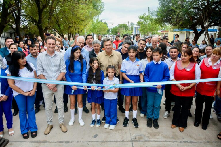 ¡Fontana avanza con fuerza! Zdero inaugura pavimento, iluminación y entrega un título muy esperado