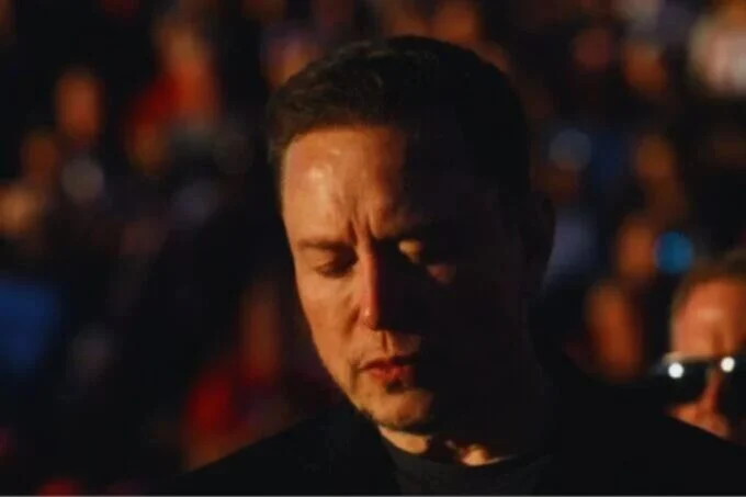 ¿Colapso Inminente? La Alianza Musk-Trump en la Cuerda Floja y el Futuro de Tesla en Peligro