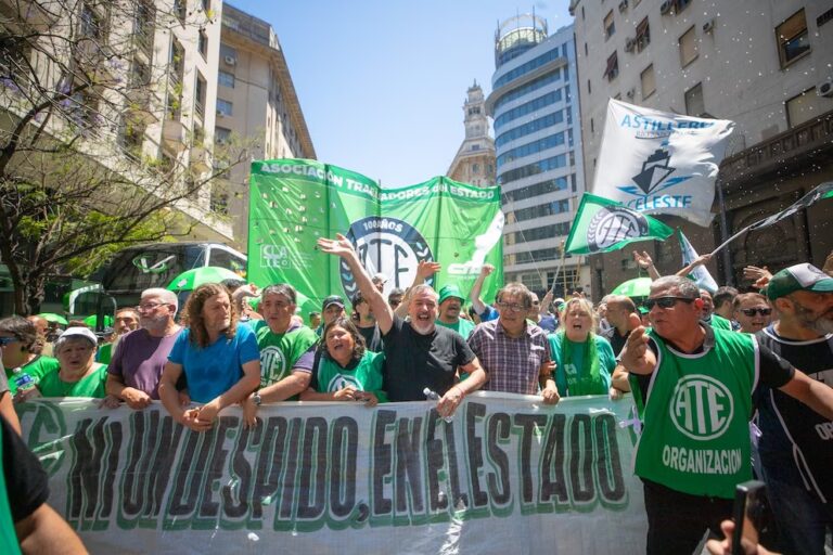 El Gobierno Elimina el Día del Empleado Público y ATE Responde con Furia