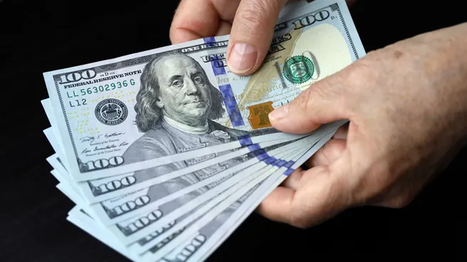 El Dólar Oficial Sube y Perfora las Bandas, Impulsado por la Cercanía Electoral