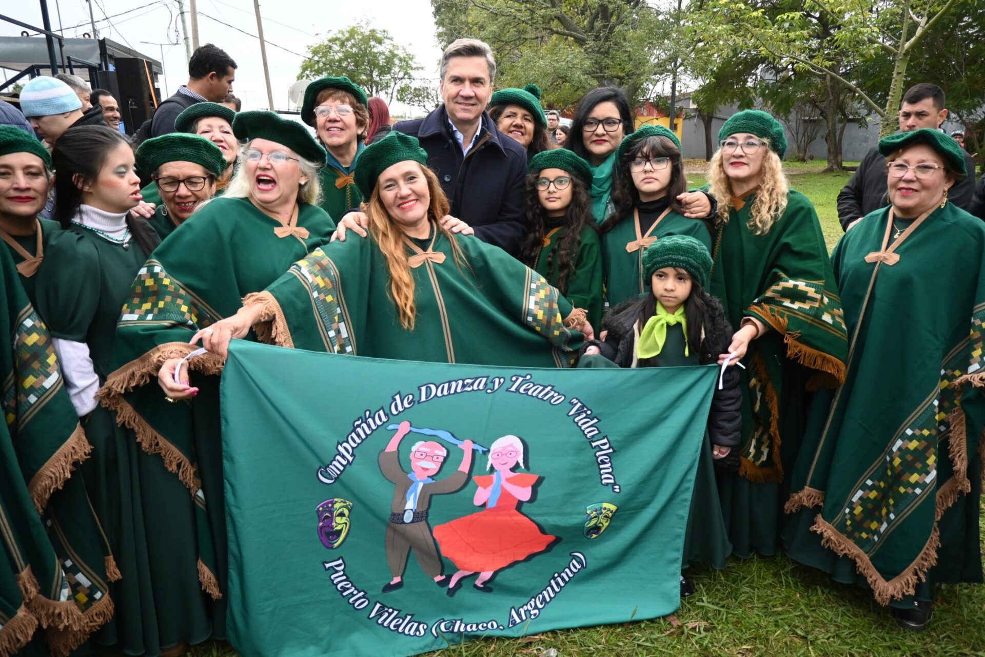 115º Aniversario de Puerto Vilelas: El Gobernador Zdero Celebra con la Comunidad, Entrega Patrullero y Títulos de Propiedad