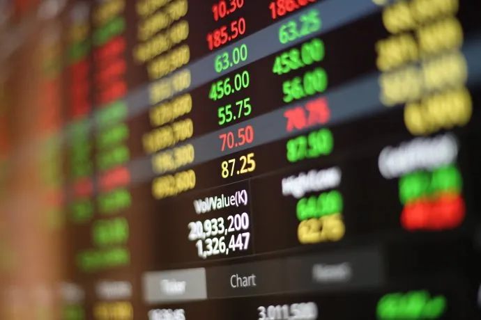 S&P Merval Cae Más del 4% por Tensión Global, Mientras Bonos Revierten y Suben