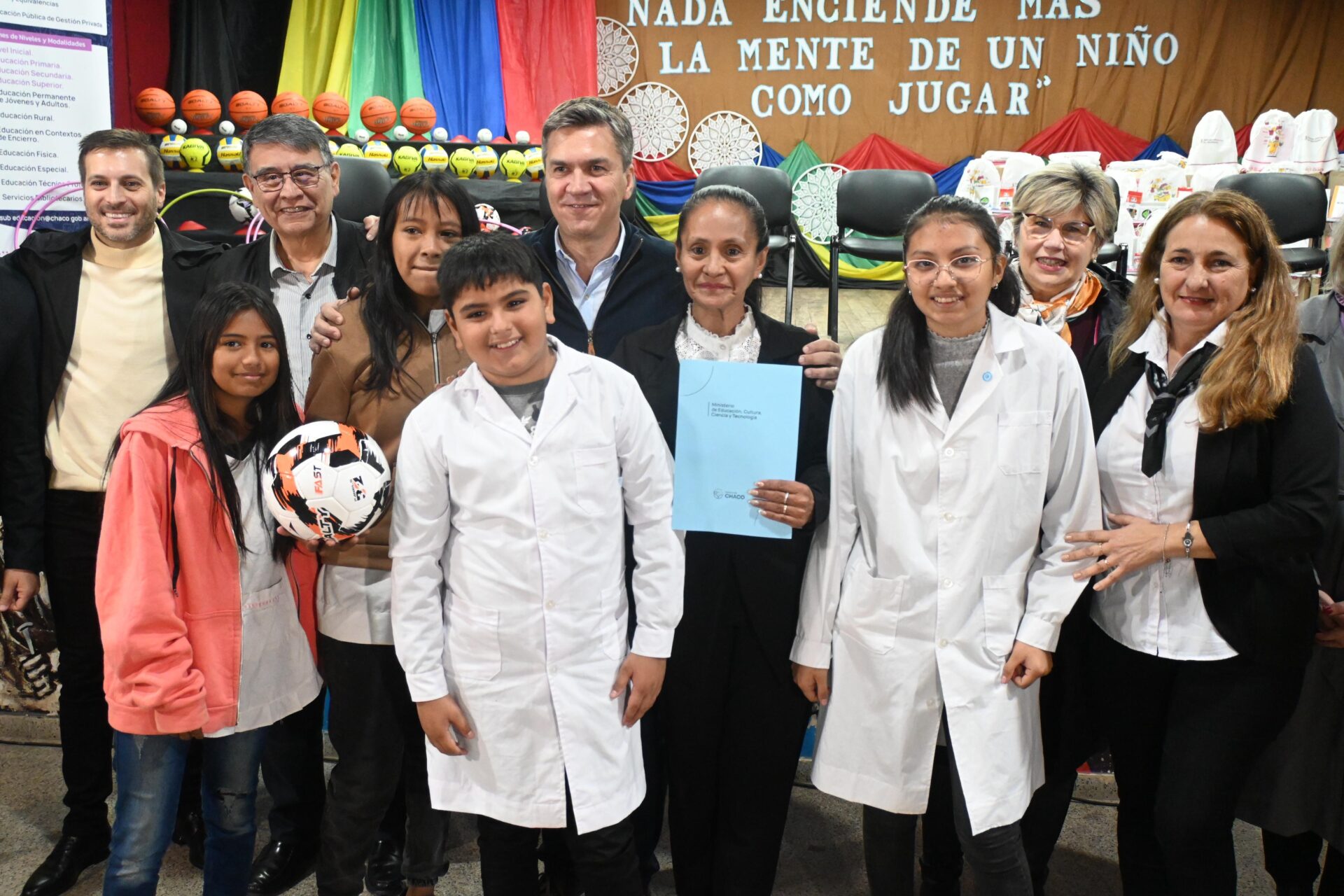 Las Palmas Recibe Histórica Entrega de Elementos Educativos: El Gobernador Zdero Fortalece Escuelas y Bibliotecas