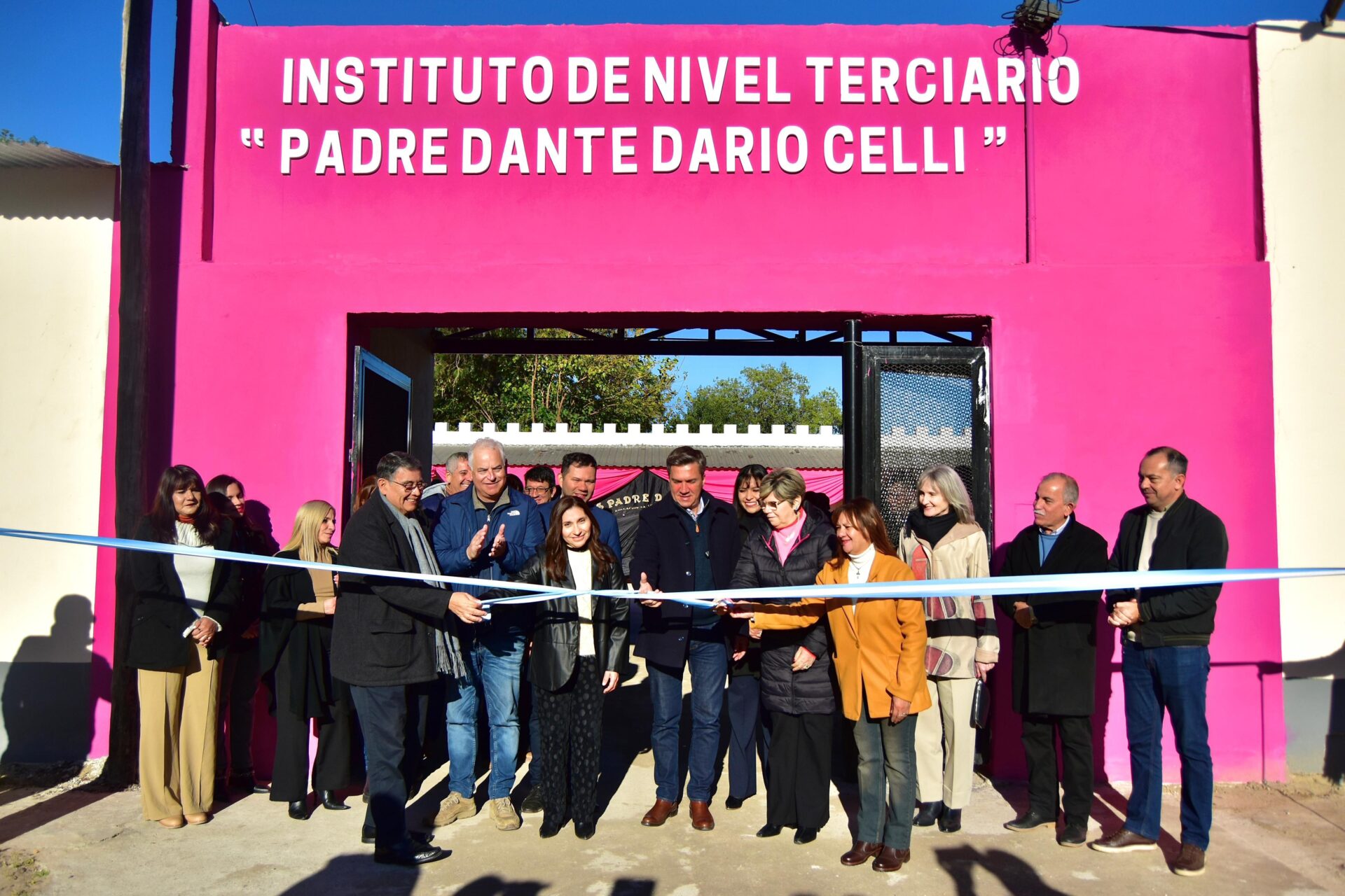 El Gobernador Zdero Inaugura la Remodelación Integral del Instituto Superior “Padre Dante Darío Celli” en Las Palmas