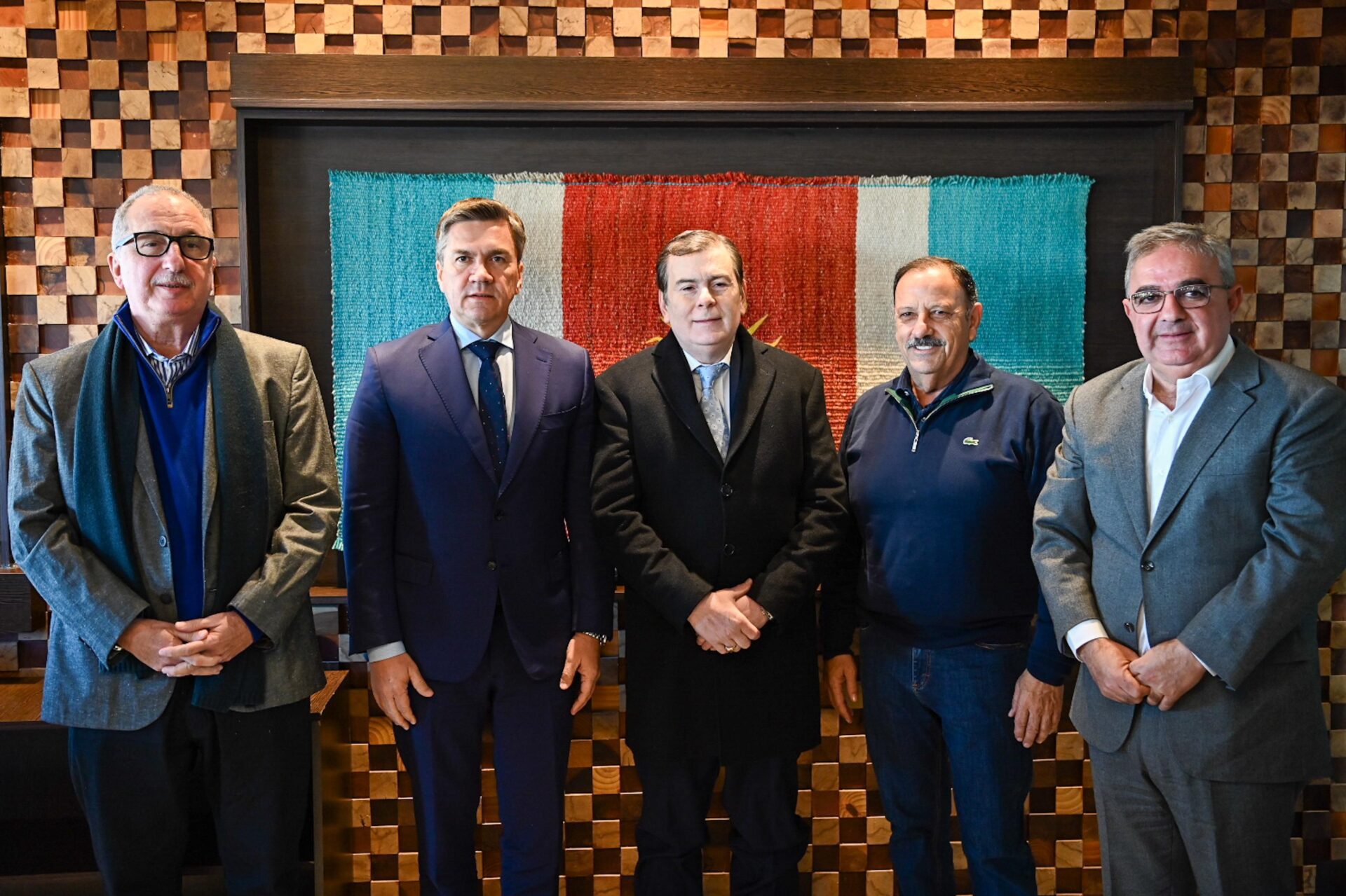 El Gobernador Zdero en Santiago del Estero: Mandatarios del Norte Grande y Litoral Impulsan Tarifa Diferencial Eléctrica