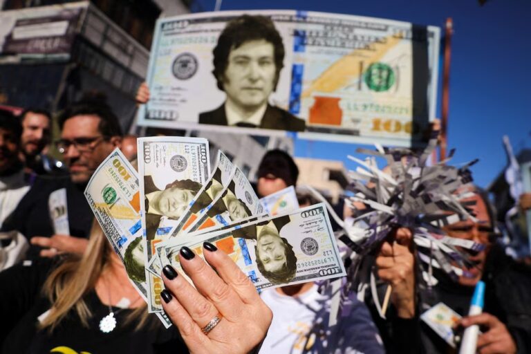 Para JP Morgan, el dólar ya es más caro que con Cristina, Macri y la Convertibilidad