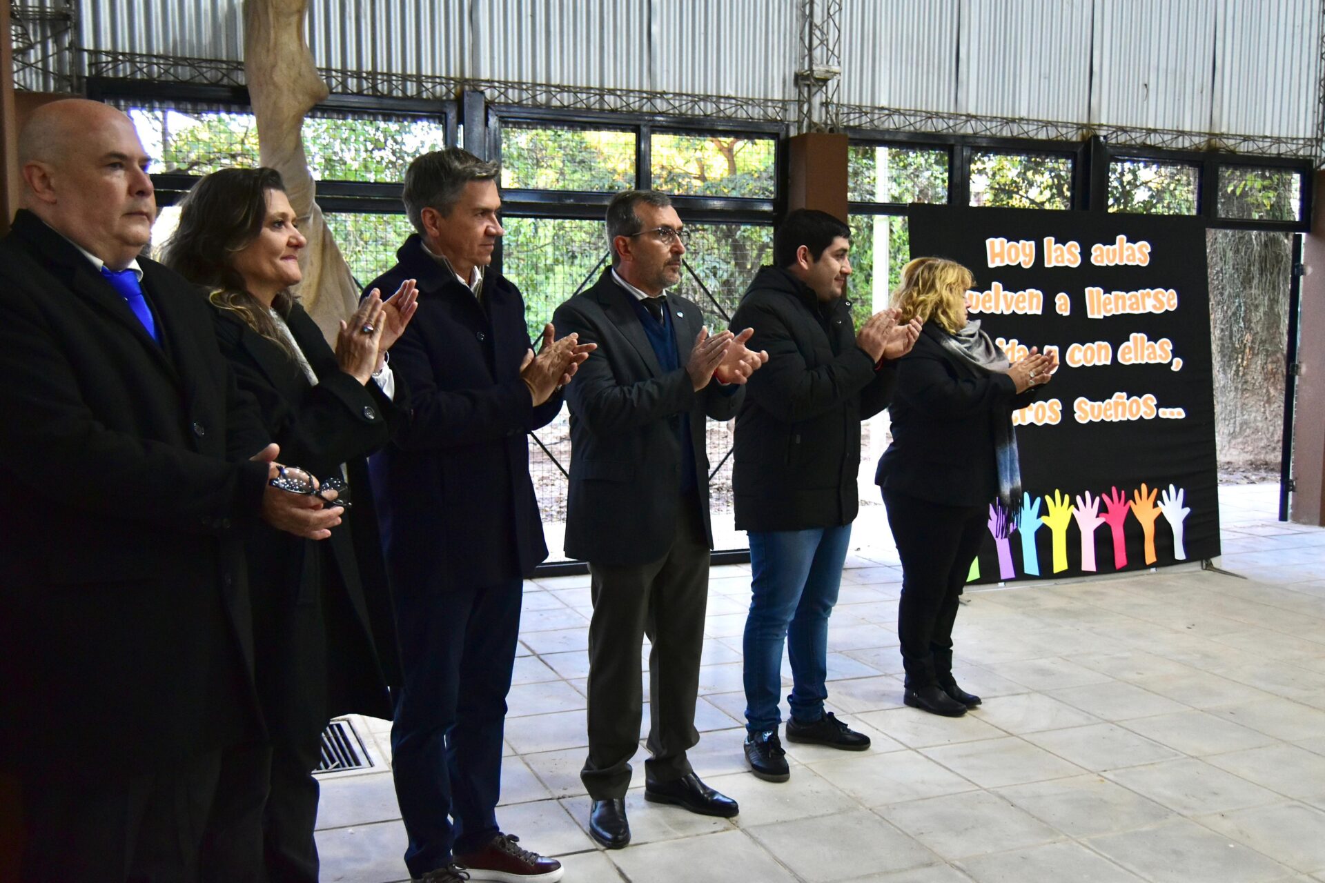 El Gobernador Zdero inaugura la primera etapa de la restauración de la histórica Escuela N° 10 en Colonia Benítez