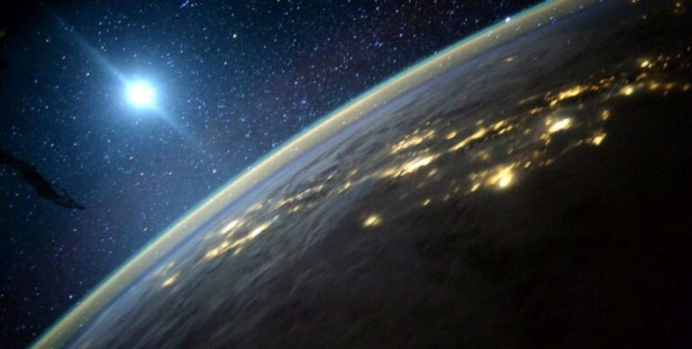 El Viajero Final: El Cometa Interestelar 3I/ATLAS Hará su Máxima y Última Aproximación a la Tierra