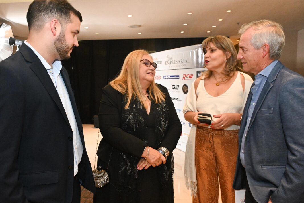 Reconocimiento Institucional: El Poder Legislativo Acompañó la “Gala Empresarial y de las Artes” en Resistencia