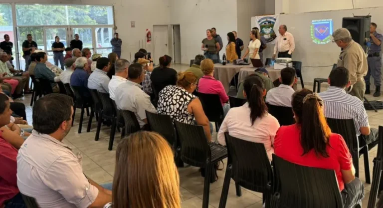 Seguridad Rural Reforzada: El Gobierno del Chaco Profundiza la Capacitación a Productores en Laguna Limpia
