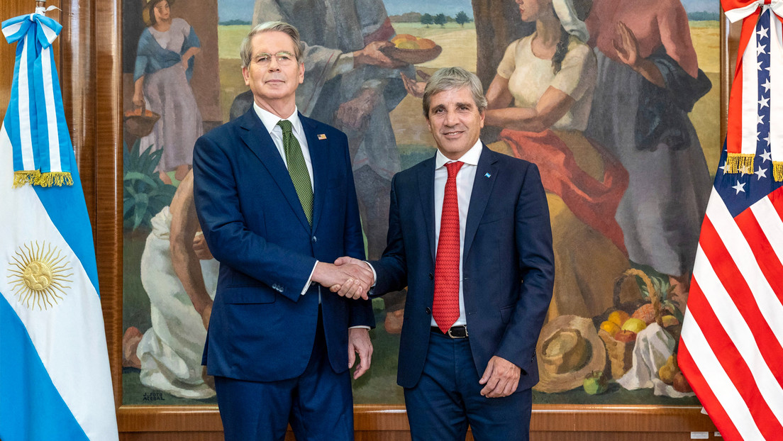 Crisis de Reservas: Argentina Activó un Swap con EE.UU. por USD 2.800 Millones para Pagar al FMI y Contener el Dólar