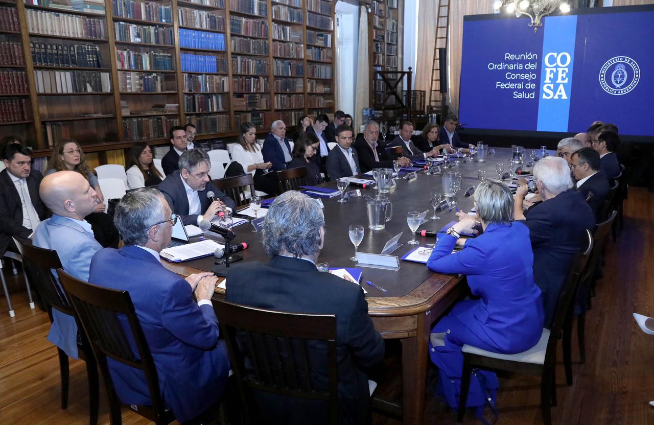 Salud: Récord Histórico Nacional en Trasplantes y Distinción a Chaco por Innovación en Odontología