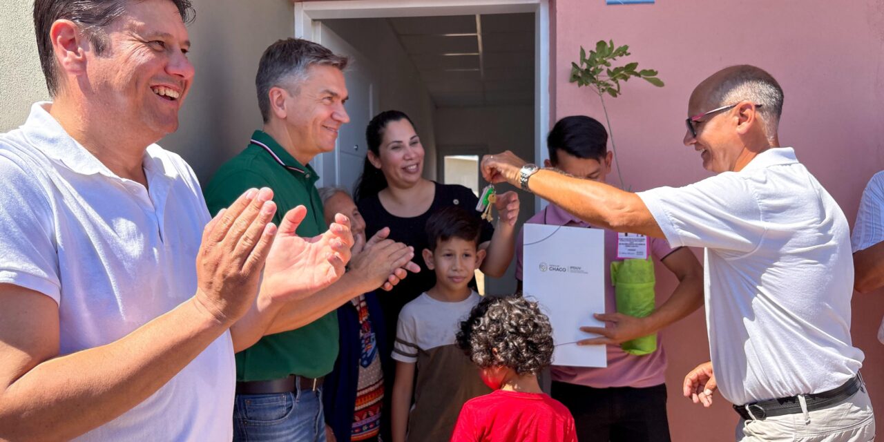 El sueño cumplido: 32 familias de Quitilipi recibieron las llaves de su nuevo hogar