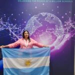 De Taco Pozo al mundo: Gloria Cisneros compite en Dubái por el “Nobel de la Educación”
