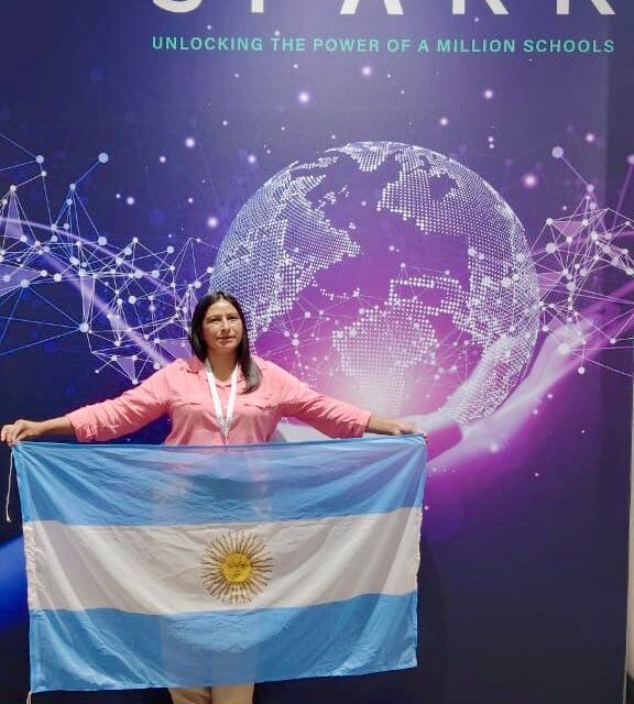 De Taco Pozo al mundo: Gloria Cisneros compite en Dubái por el “Nobel de la Educación”