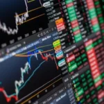 Mercados en alerta: La Argentina resiste el vendaval global con el Riesgo País en mínimos de 2018