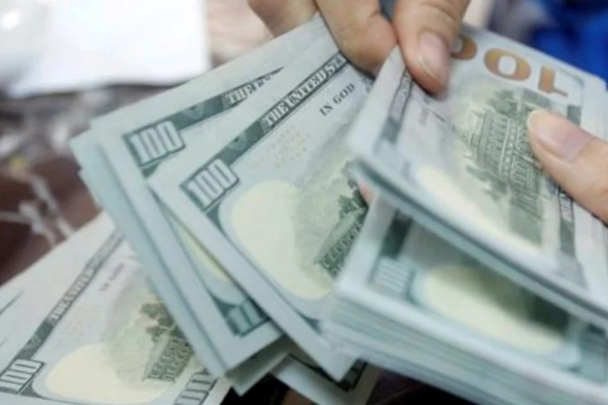 Jornada alcista: El dólar cerró con subas en bancos, el MEP y el mercado informal