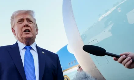 Giro diplomático: Trump frena la ofensiva contra Irán y asegura que hay negociaciones en marcha