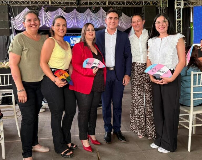 Pampa del Infierno: El epicentro de un emotivo tributo a las mujeres que transforman el Chaco