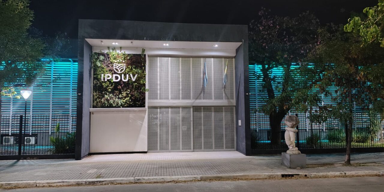 El IPDUV se viste de azul: Un compromiso brillante por la concienciación sobre el autismo