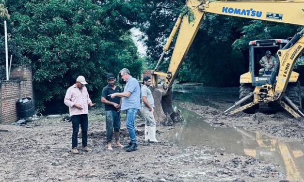 Respuesta inmediata en Miraflores: el Gobierno provincial despliega un operativo de drenaje tras las inundaciones