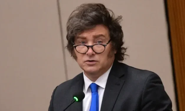 Encuesta Zuban Córdoba: La aprobación de Milei cae al 33% arrastrada por el ajuste económico