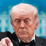 Tras el tiroteo en Washington, Donald Trump minimiza el impacto y arremete contra la prensa