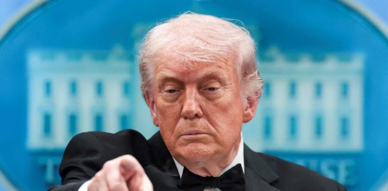 Tras el tiroteo en Washington, Donald Trump minimiza el impacto y arremete contra la prensa