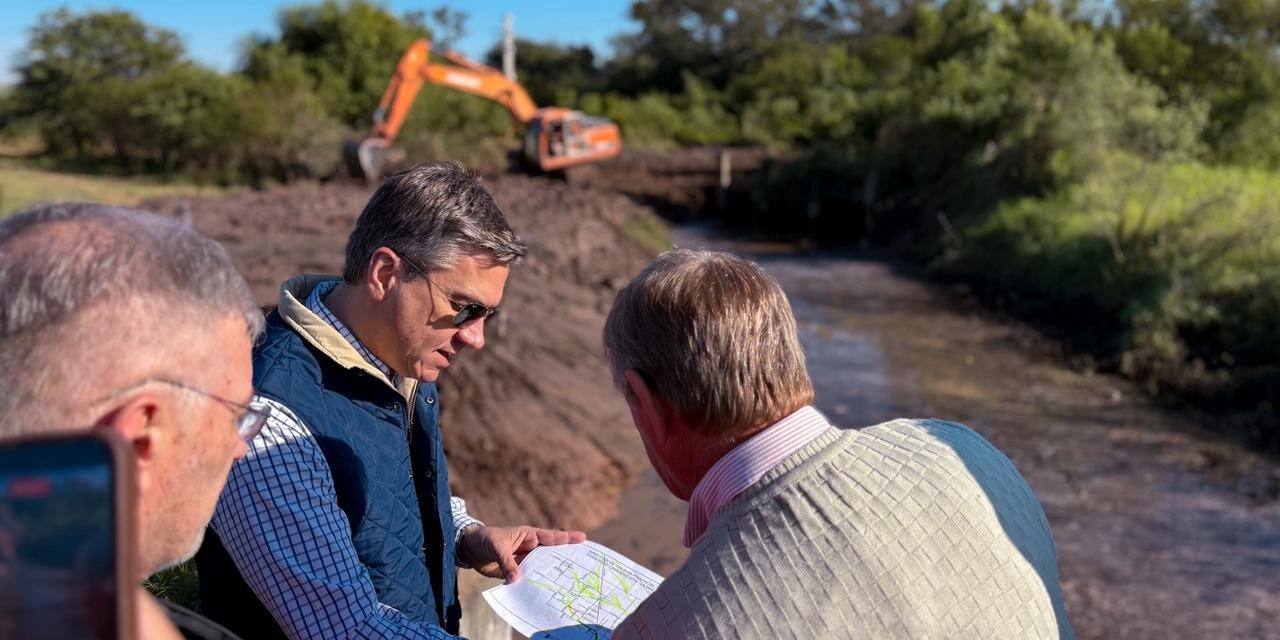 Escudo hidráulico en el Departamento Maipú: el Gobierno provincial ejecuta la readecuación del canal “Salto La Vieja” en Tres Isletas