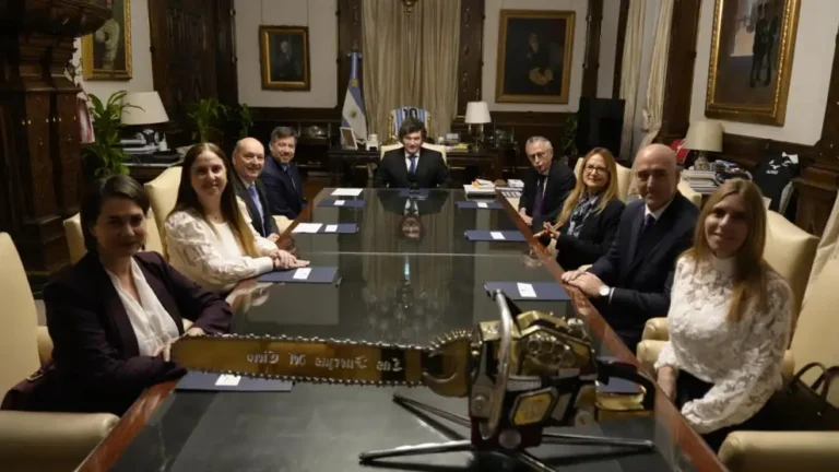 Fuerte apuesta a la ciencia: anuncian una inversión de US$ 8.000 millones para potenciar la investigación clínica en la Argentina