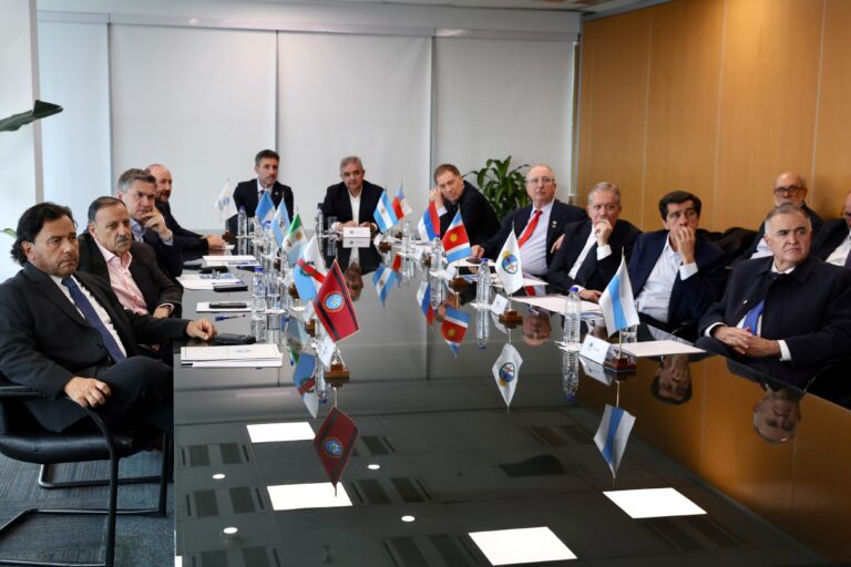 Cumbre del Norte Grande: gobernadores plantearon a Santilli la urgencia de obras de gas natural y definieron estrategias energéticas