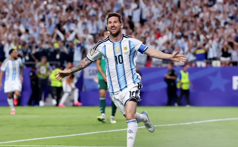 Argentina pisó firme en el debut: hat-trick de Messi y goleada ante Argelia para encender la ilusión mundialista
