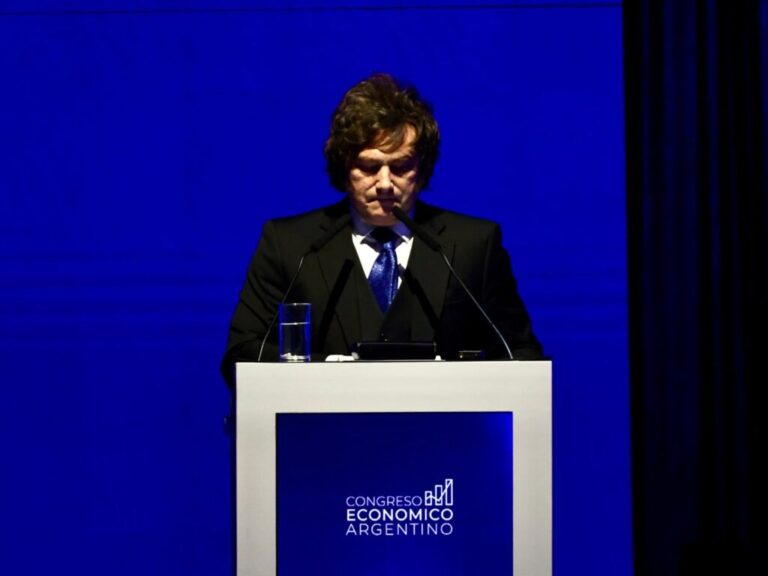 Escenario político y económico: del revés parlamentario del oficialismo a los números positivos del Banco Central