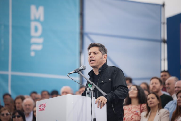 Kicillof: “Cuenten conmigo para que el año que viene la Argentina tenga una alternativa que termine con este modelo y empiece una etapa distinta”