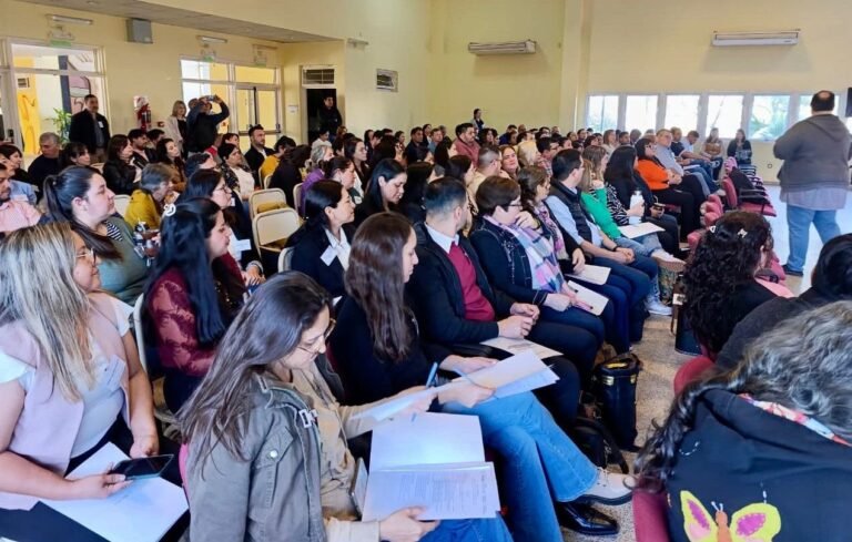 Educación planifica la actualización de los diseños curriculares en la formación docente con garantía de estabilidad laboral